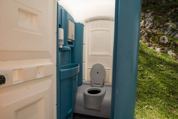 Portable bathroom rental in Saraland, AL